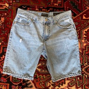 Men’s Slim Bullhead Jean shorts size 32